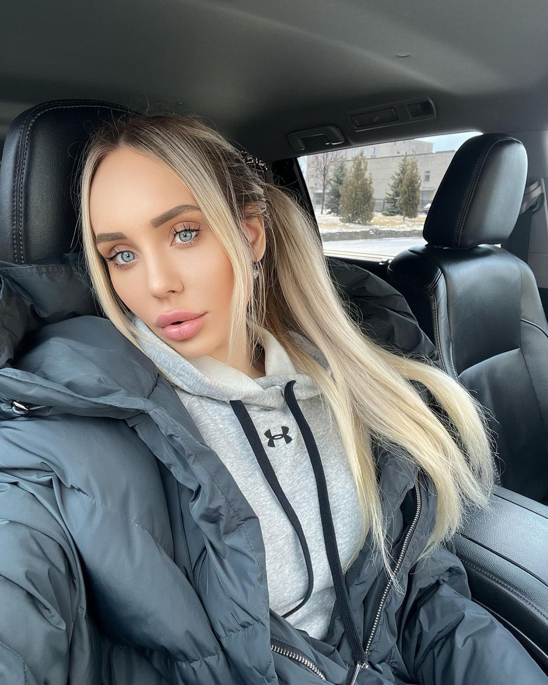 Скандал у Буковелі: ким виявився "мужик в халаті" і що його дружина-блогерка говорить про військового